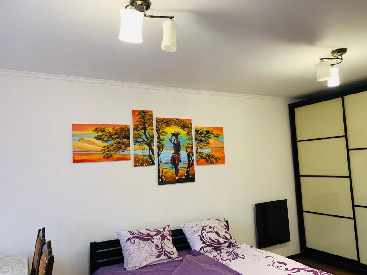Apartment Rovno Rivne Exterior photo